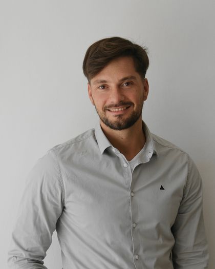Porträt von Daniel Winkler, Inhaber von Webvolley